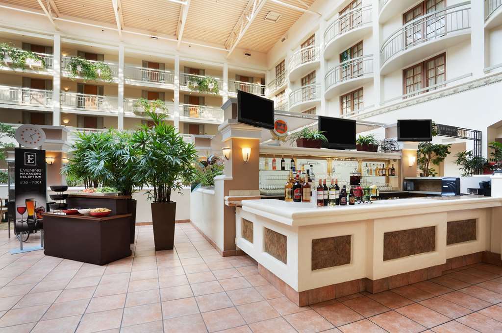 Embassy Suites San Luis Obispo Restoran fotoğraf
